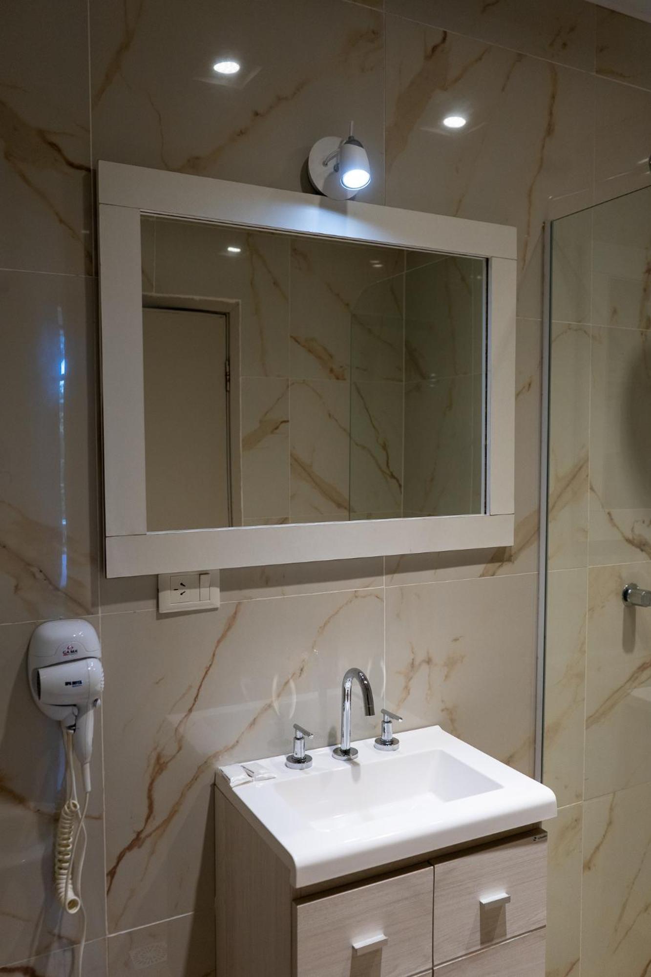 Hotel City Posadas Zewnętrze zdjęcie