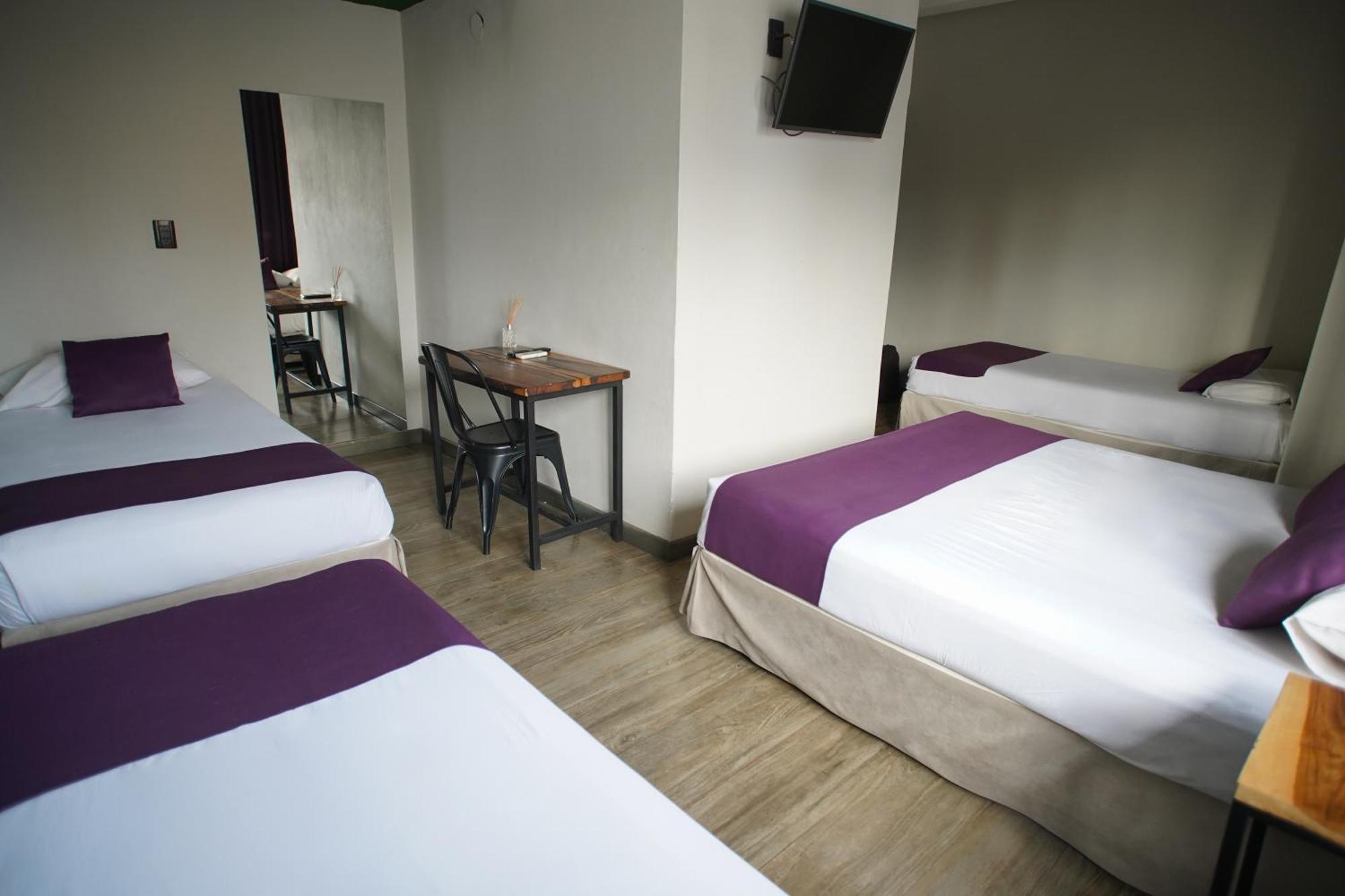Hotel City Posadas Zewnętrze zdjęcie