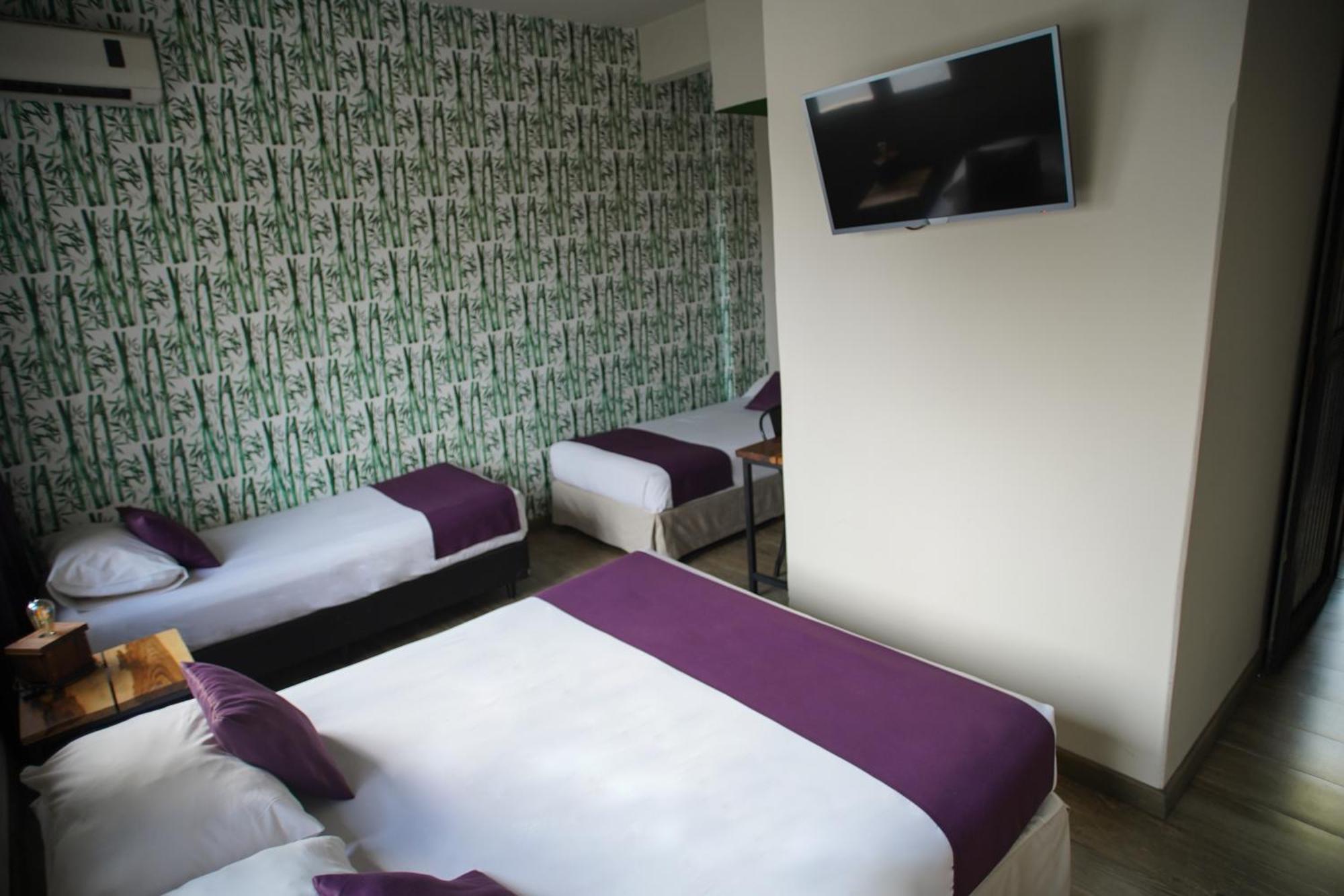 Hotel City Posadas Zewnętrze zdjęcie